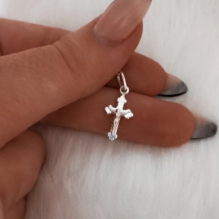 Dije de plata mini cruz