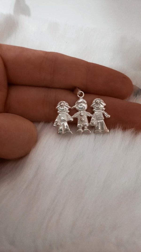 Niñas y niño triple