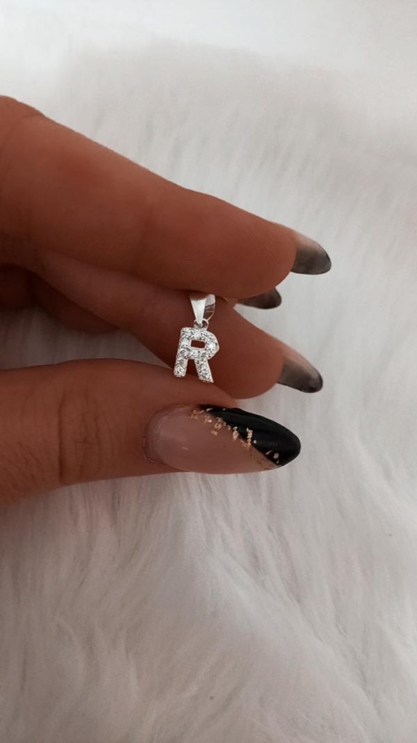Letra "R" micro