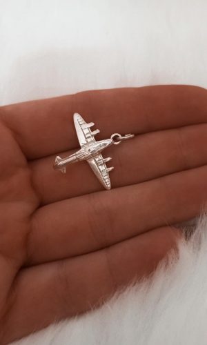 Avion militar