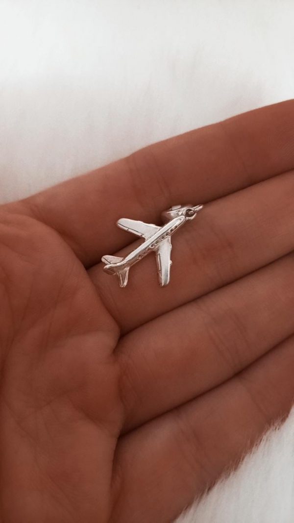 Avion macizo