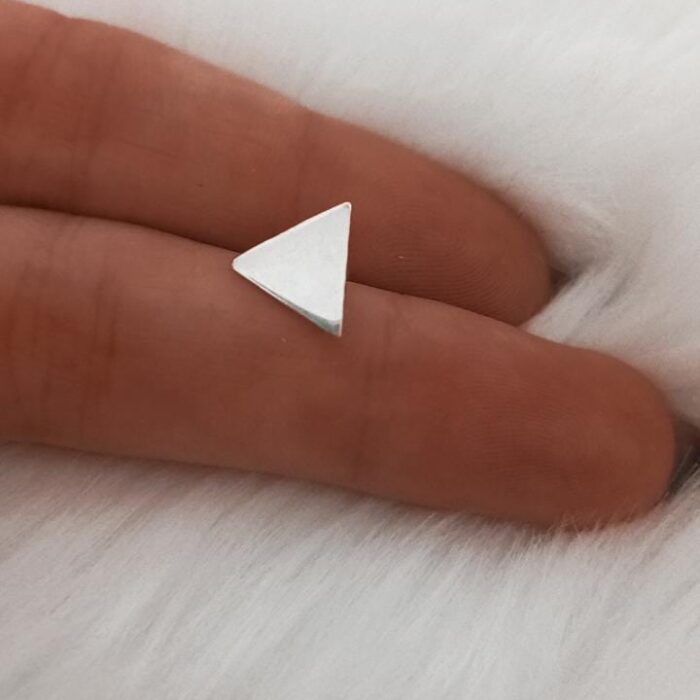 Dije de plata triangulo pasante
