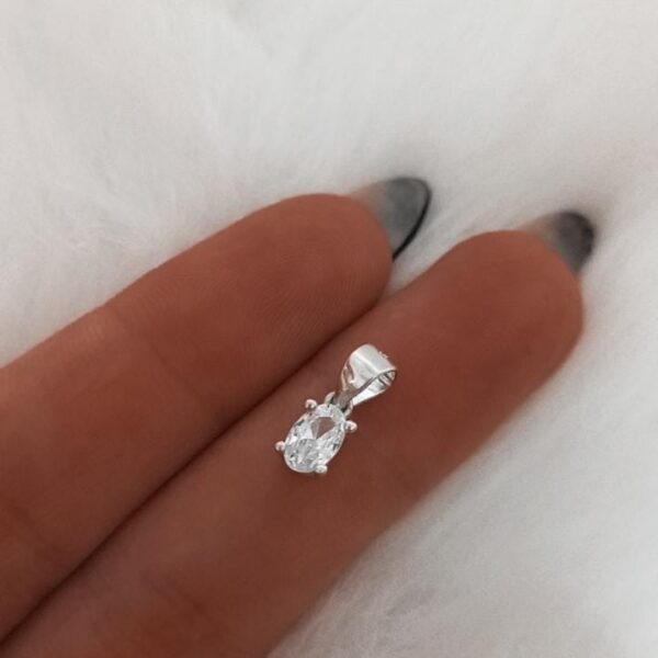 Dije Cubic Oval de Plata