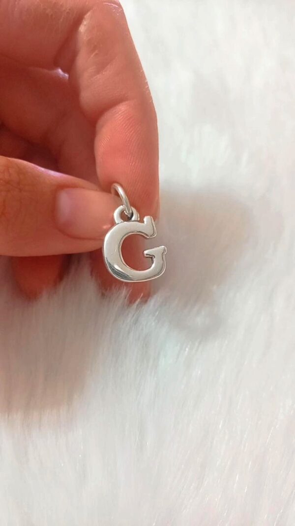 Letra inflada mediana "G"