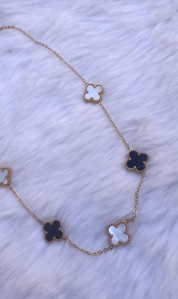 Cadena trebol cartier