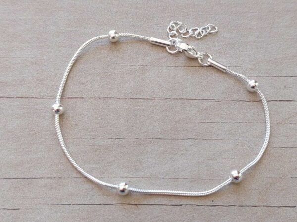 Pulsera bolitas discontinuas