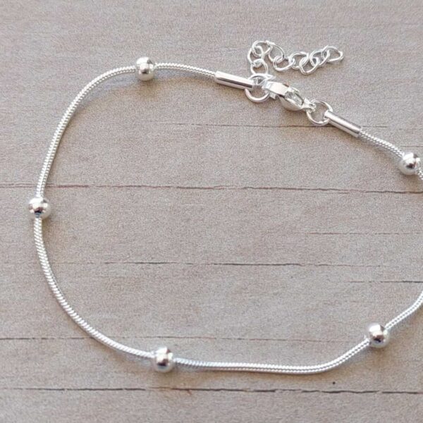 Pulsera bolitas discontinuas