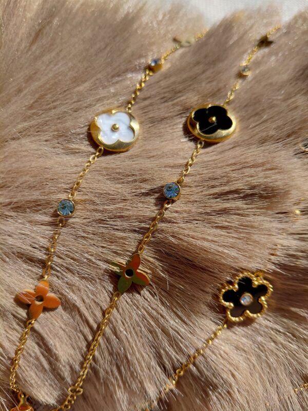 Pulseras LV