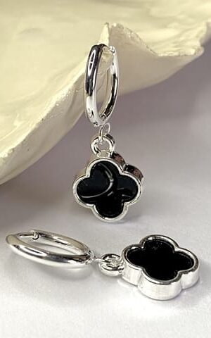 Aros trebol negros (acero blanco)