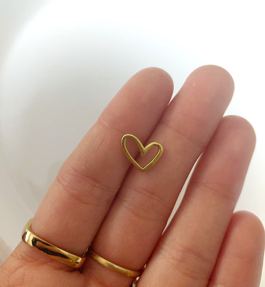 Dije corazon pasante (acero dorado)