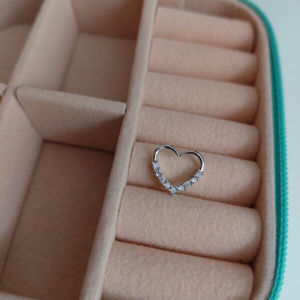 Piercing corazon con micro (regulable a presión)