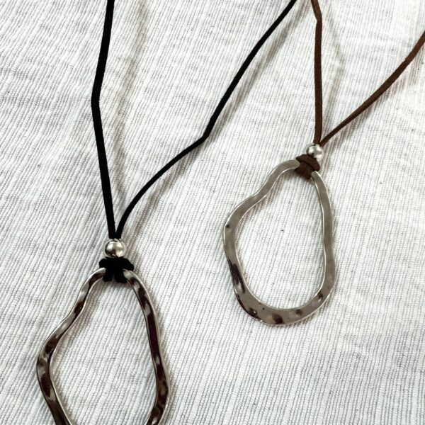 Choker gisell