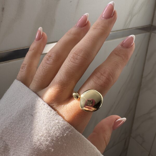 Anillo monaco