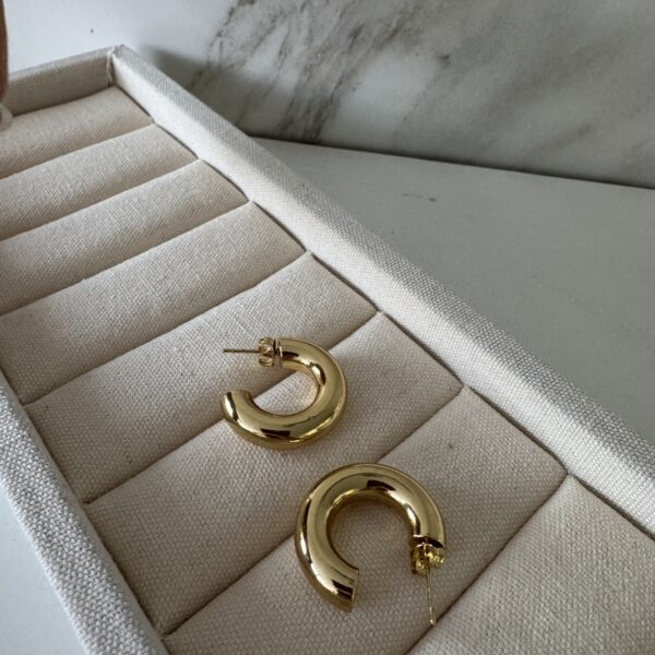Aros Jaqueline dorados